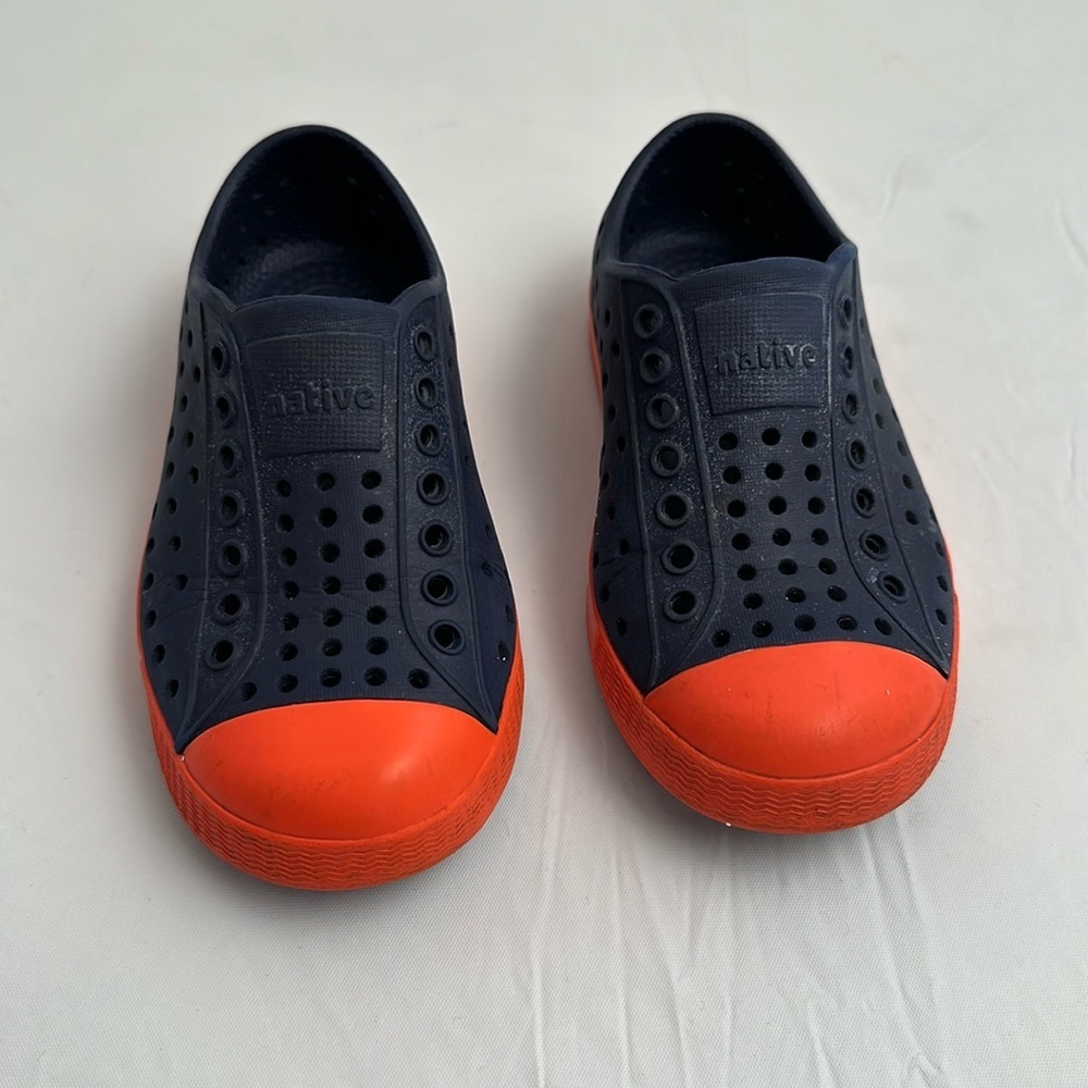 Native Jefferson navy blue and orange slip on water shoes